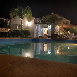 https://cortijo-montana-vistas-mar.1costadelsol.com